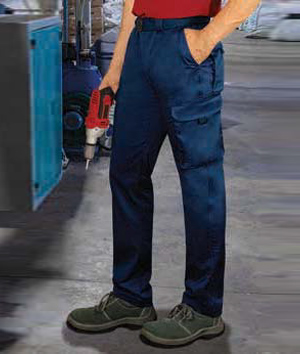 Pantaloni multitasche